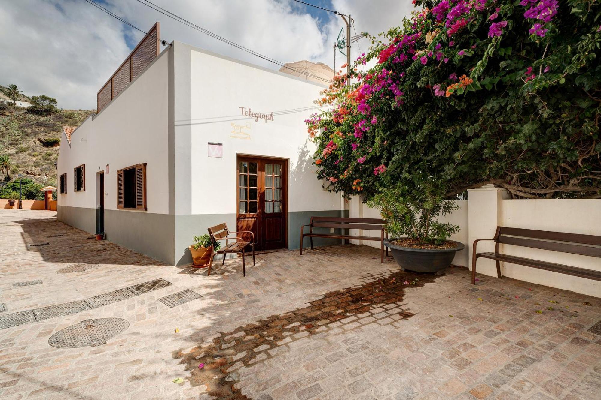 Casa De Telegrafos Vallehermoso Exterior foto